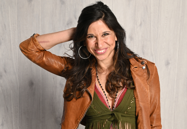 Nina Engelhard – Gesang, Perkussion